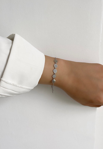 خرید آنلاین دستبند نقره ی دخترانه و خاص عیار ۹۲۵