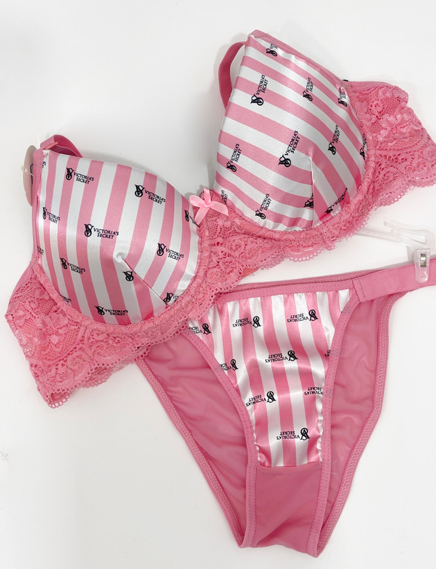 ست شورت و سوتین راه راه جذاب ست شورت و سوتین کاپ فنردار