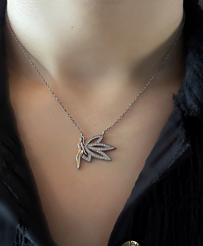 گردنبند نقره نماد ثروت و برکت