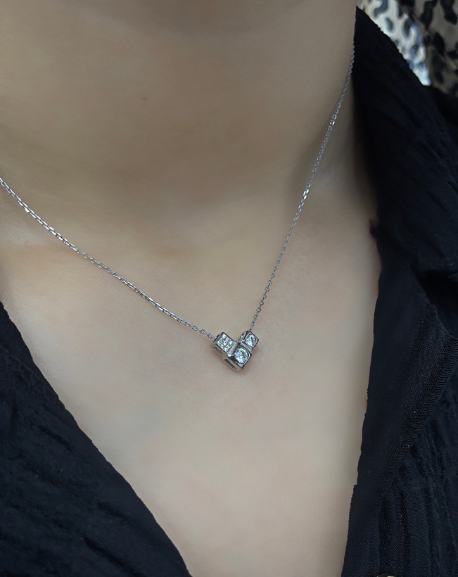 گردنبند مقره دخترانه قلبی ظریف