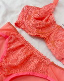 ارسال رایگان لباس زیر