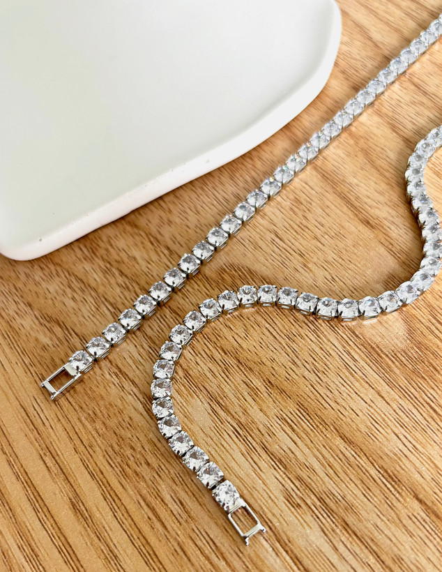 دستبند نگینی ظریف جواهری