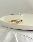 انگشتر ظریف دخترانه طلایی مینیمال