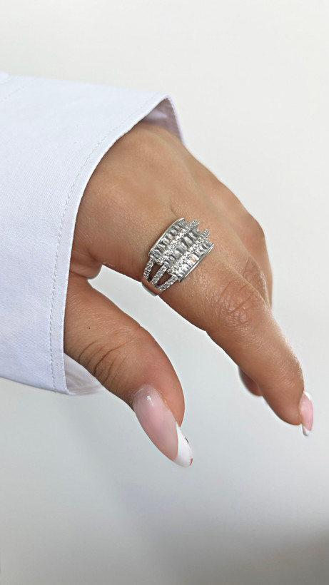 انگشتر نگیندار نقره ای دخترانه