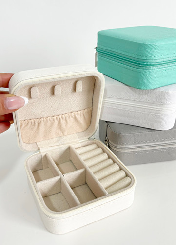 کیف مربعی نظم دهنده جواهرات و بدلیجات