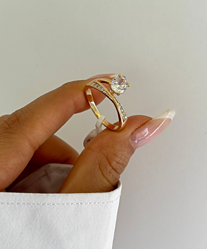 انگشتر نگین دار دخترانه طلایی