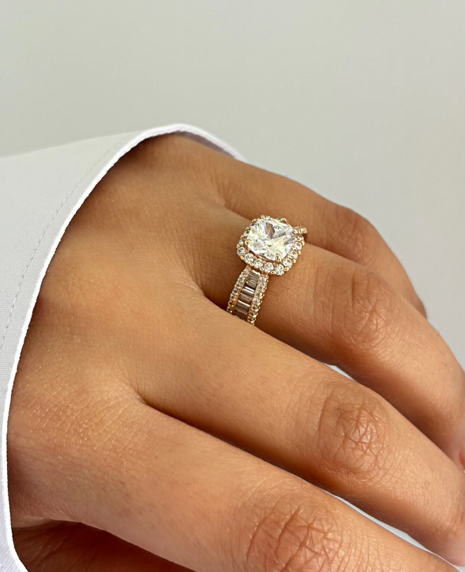 انگشتر تک نگین مربعی طلایی دخترانه