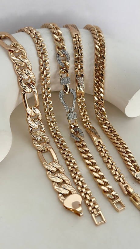 دستبند ژوپینگ مدل نعل اسب زنانه طلایی