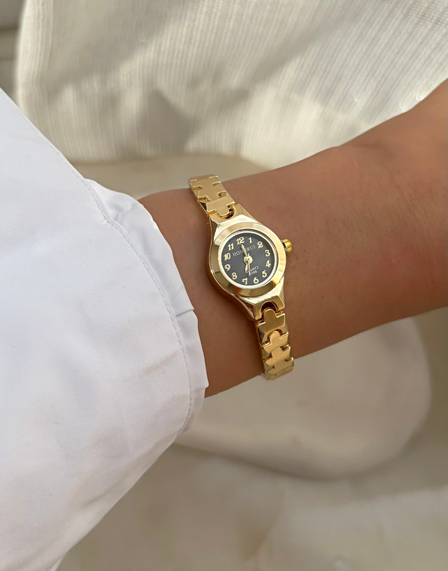 ساعت دخترانه صفحه گرد مینیمال و ظریف