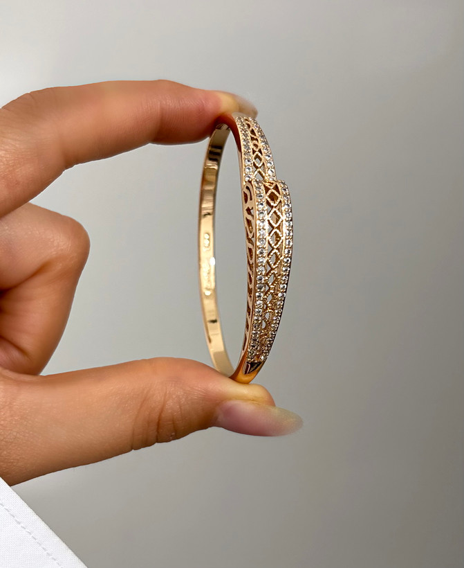 دستبند نگیندار دخترونه طلایی