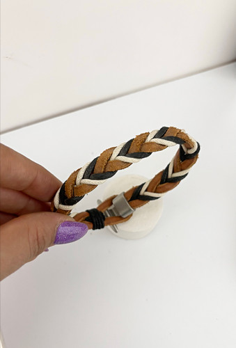 دستبند چرم دخترانه