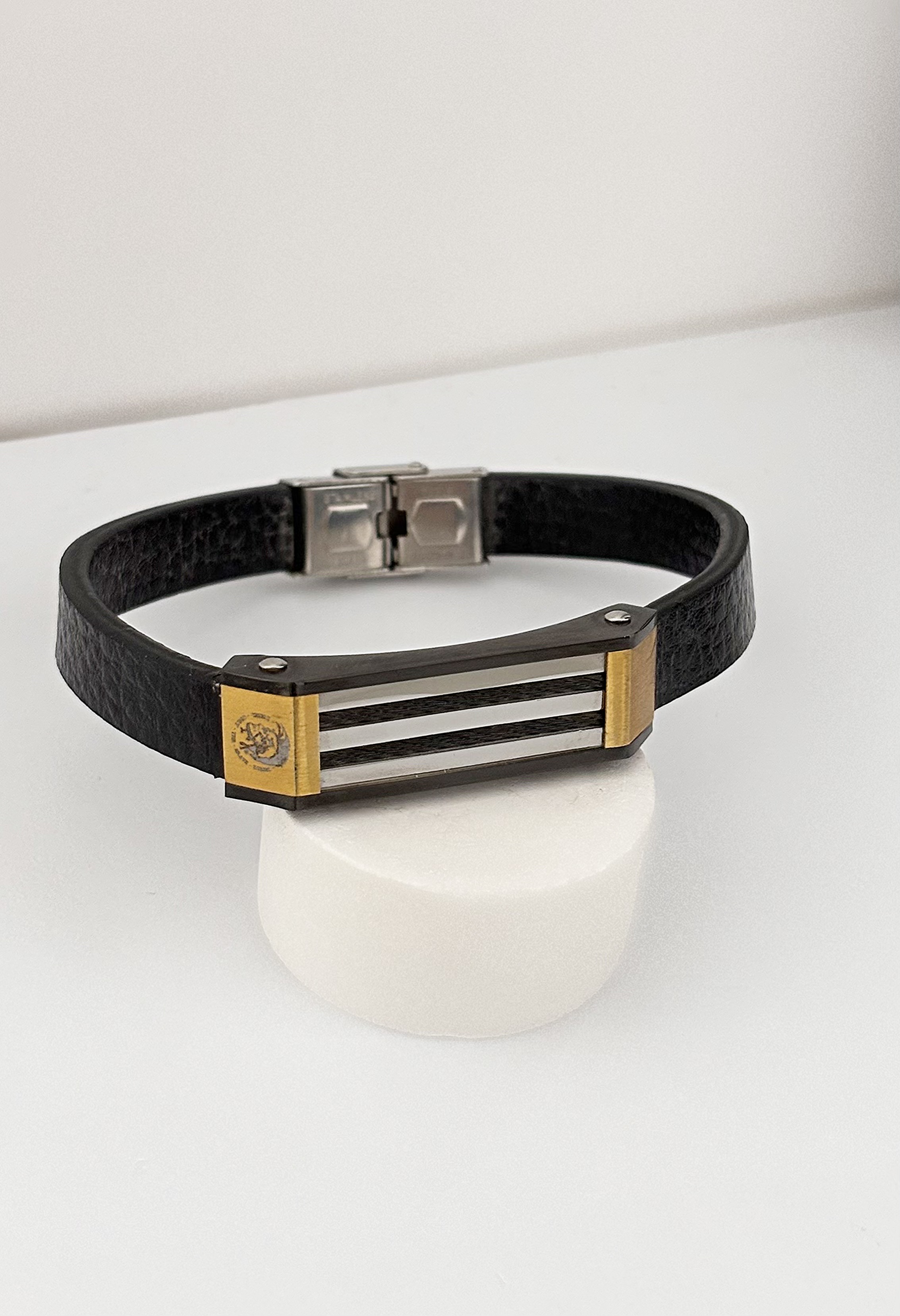 دستبند چرم لوکس مردانه ۷۳۲