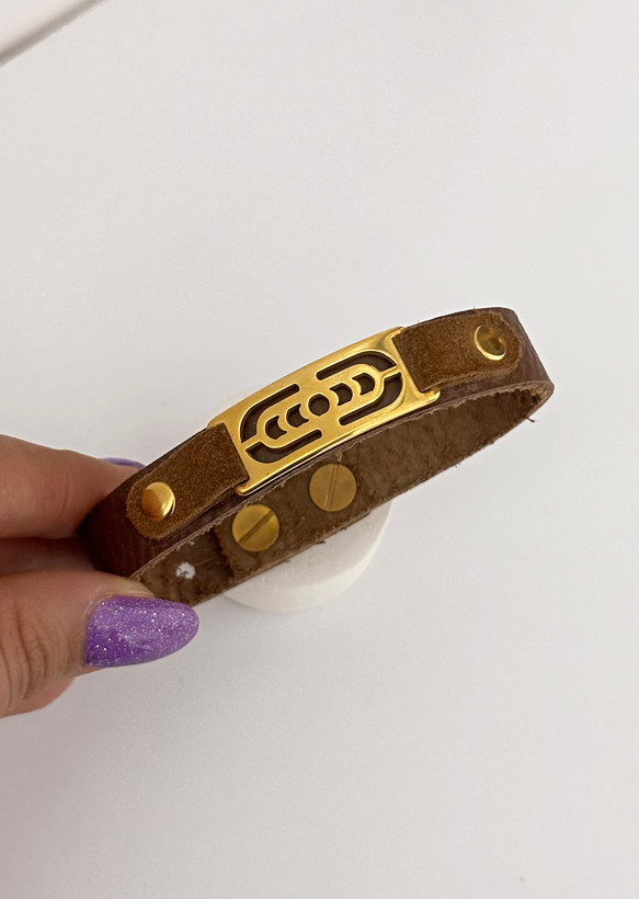 دستبند چرم قهوه ای مردانه