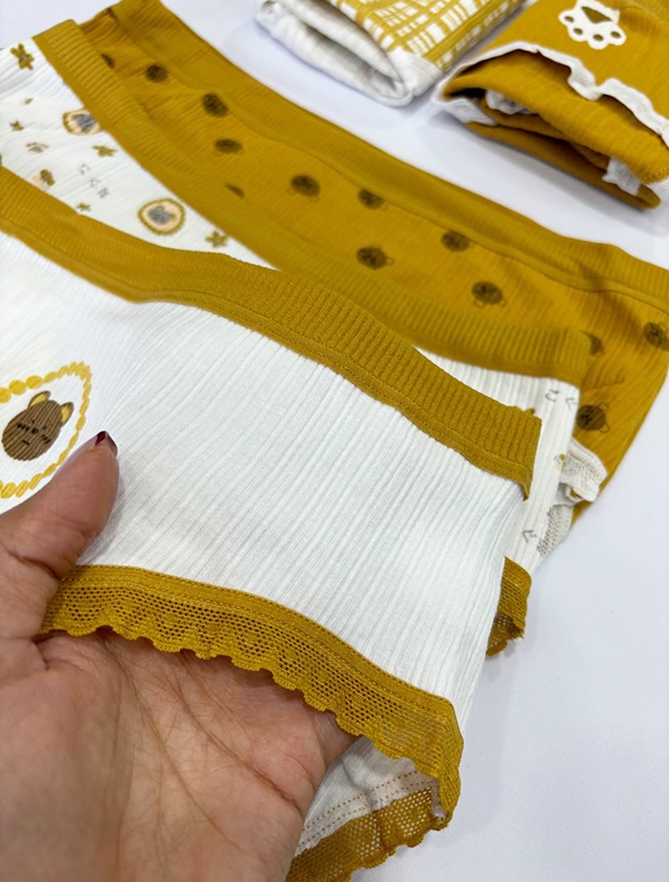 شورت عروسکی خرسی قهوه ای زرد