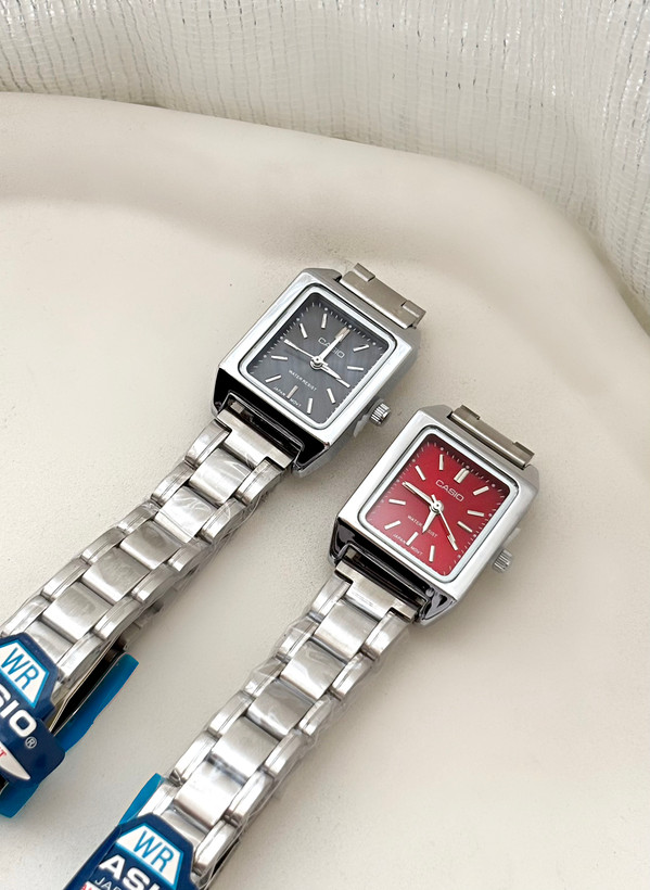 ساعت زنانه کلاسیک سیلور