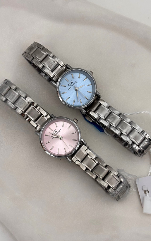 ساعت صفحه گرد مشکی استیل