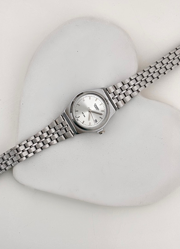 ساعت کلاسیک تمام سیلور زنانه صفحه سفید