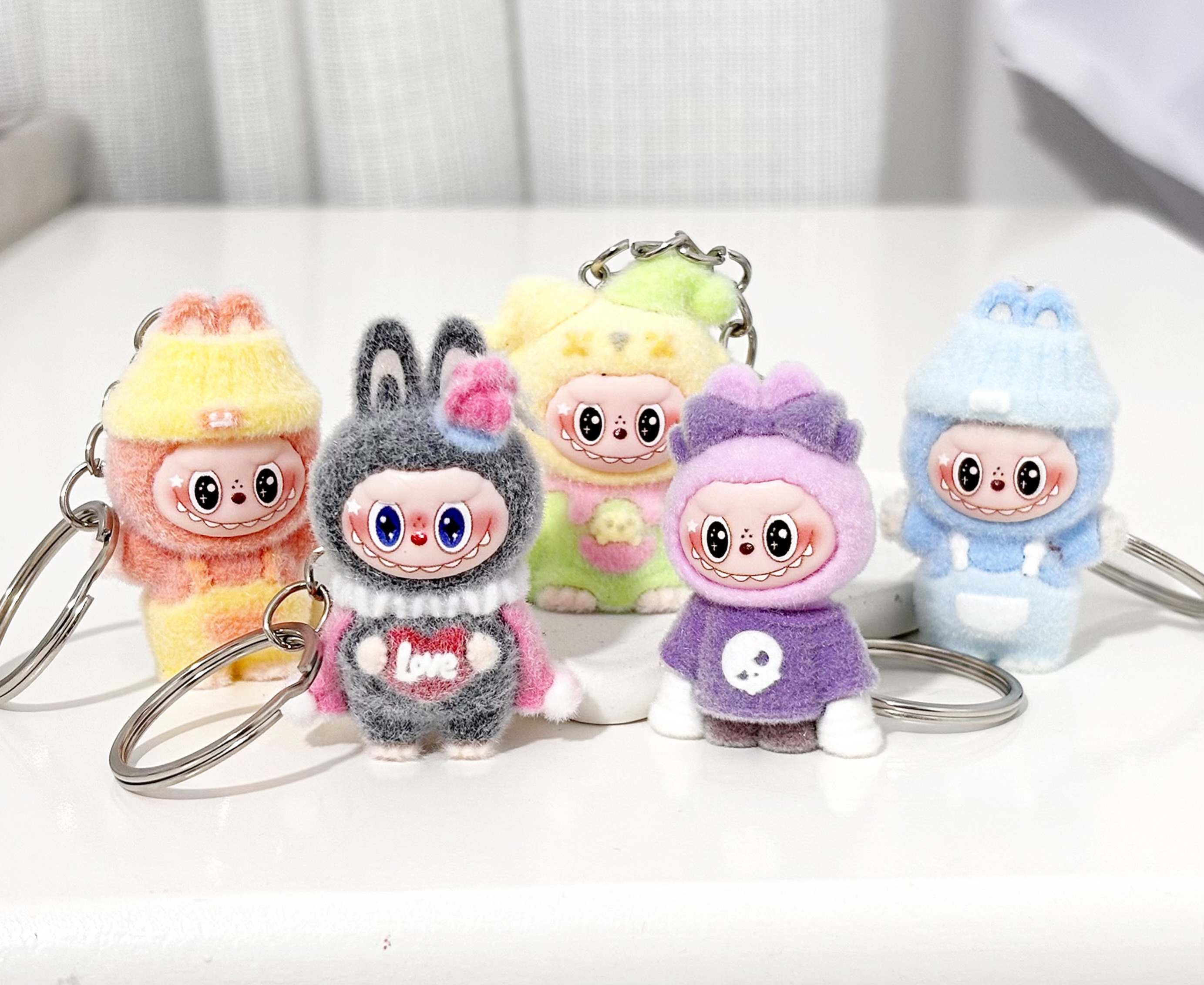 فیگور جاسوییچی مخملی لبوبو  ۸۱۸