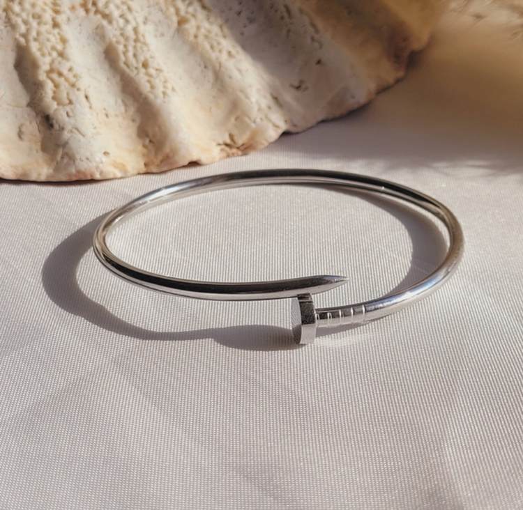 دستبند میخی استیل سیلور زنانه