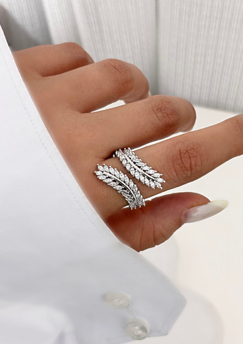 انگشتر جواهری خوشه ای زنانه