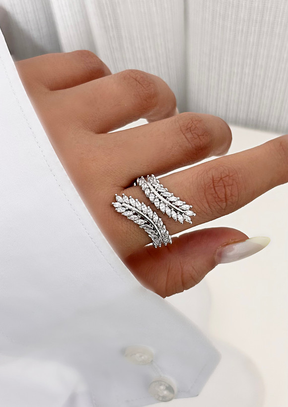 انگشتر جواهری خوشه ای زنانه