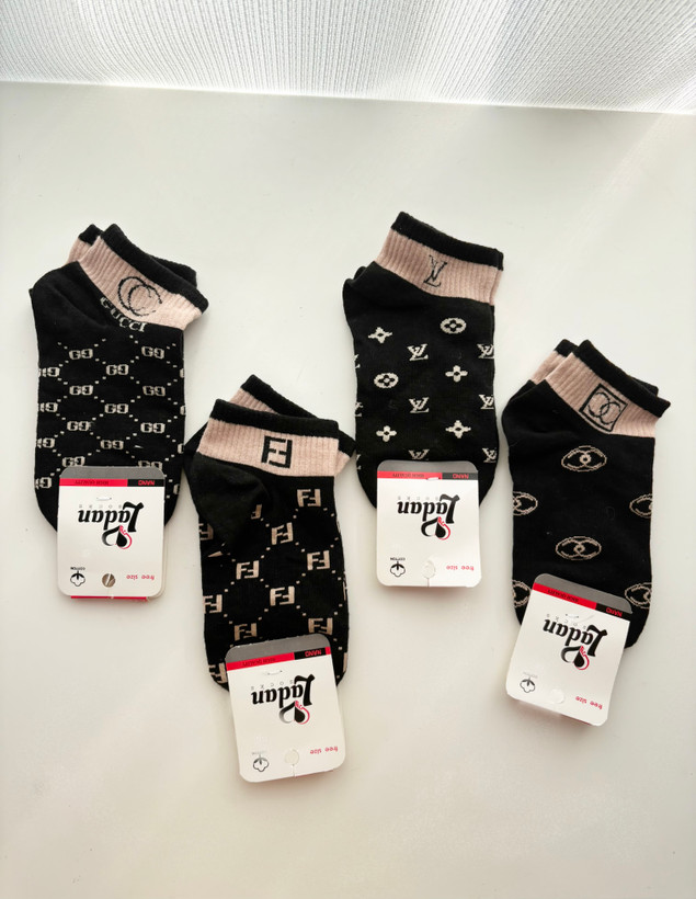 جوراب ساق کوتاه مشکی کرم