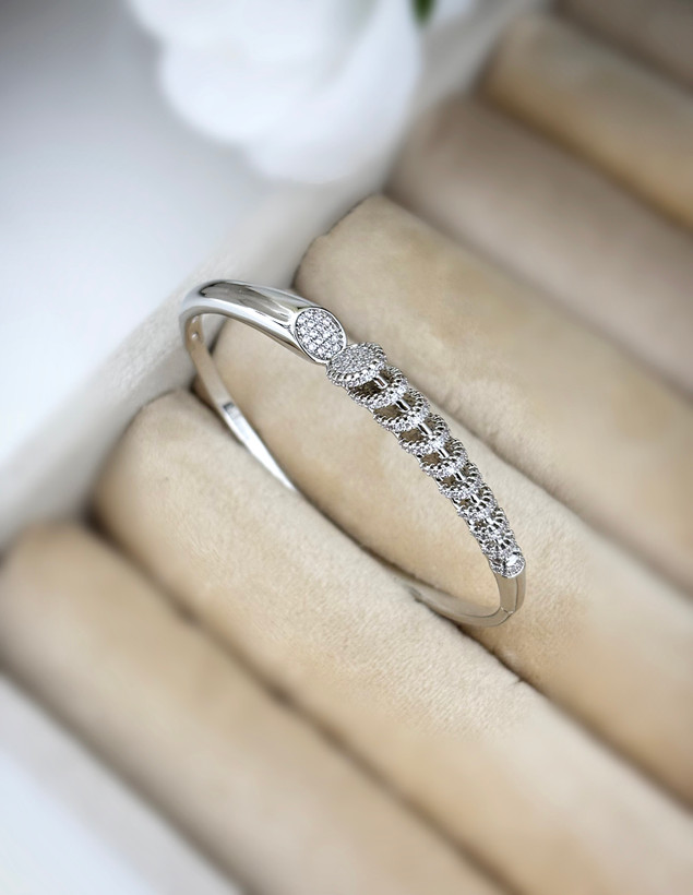 دستبند النگویی طرح طلا سفید