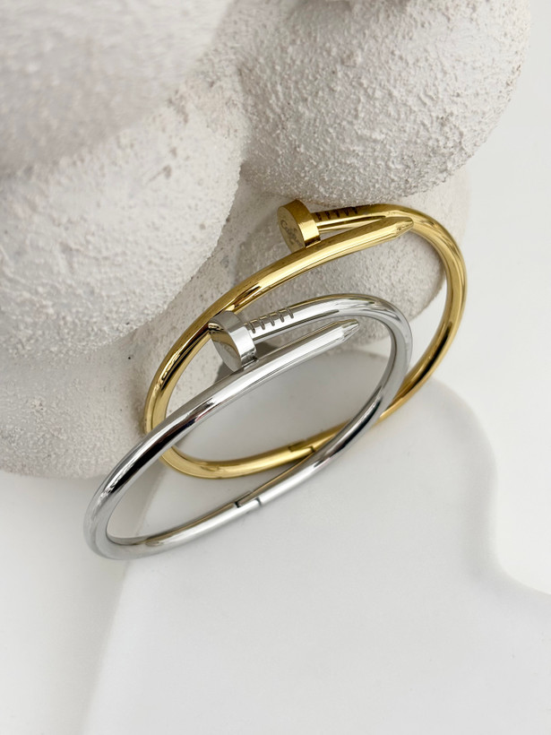 دستبند میخی کارتیر استیل زنانه