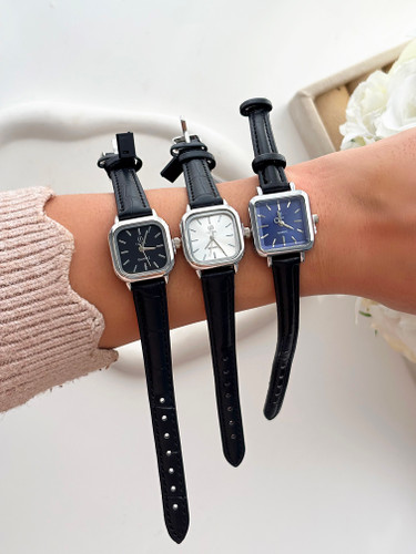 ساعت بند چرمی مشکی زنانه