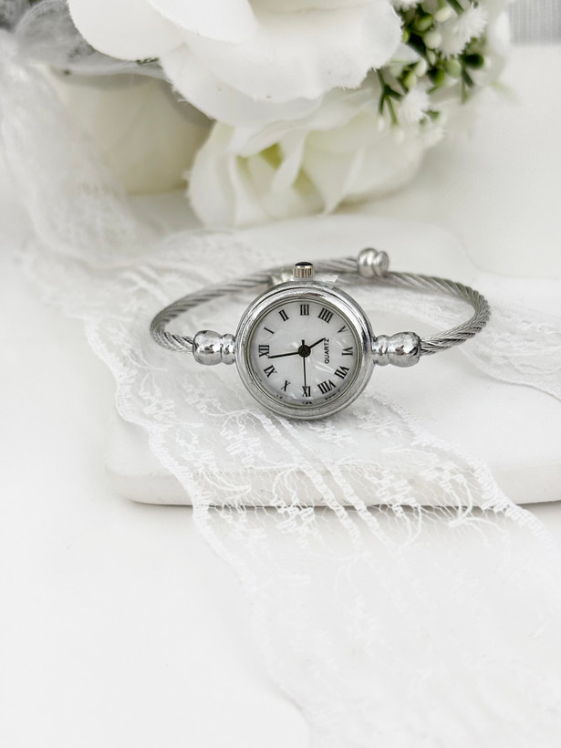 ساعت بنگل استیل