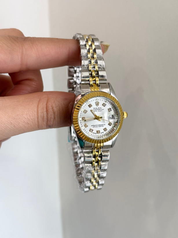 ساعت رولکس زنانه سیلور طلایی