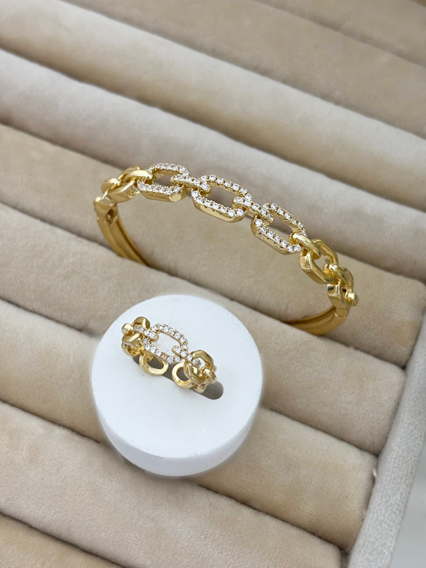 ست دستبند و انگشتر نگین دار طرح طلا