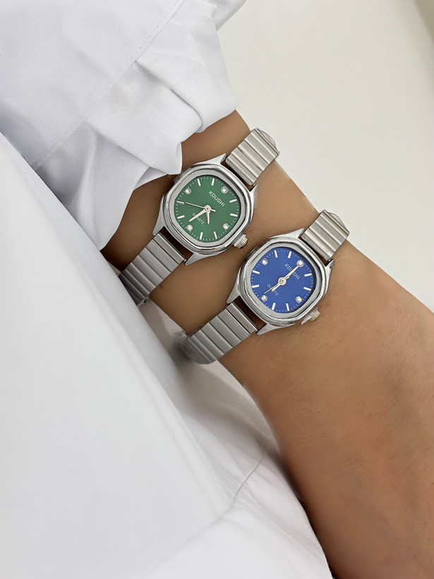 ساعت کوشی صفحه سبز