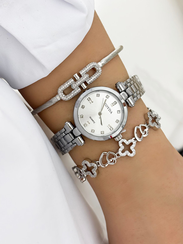 ساعت صفحه نگین دار زنانه