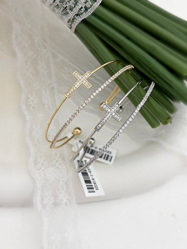 دستبند صلیب نگینی